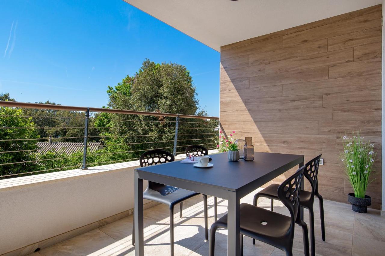 Apartment Val Pjescana Uvala Exterior foto